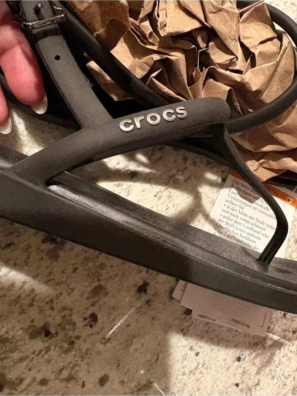 CROCS Miami Thong Flip in Black